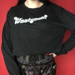 West coast long sleeve crop top 🤍🖤
